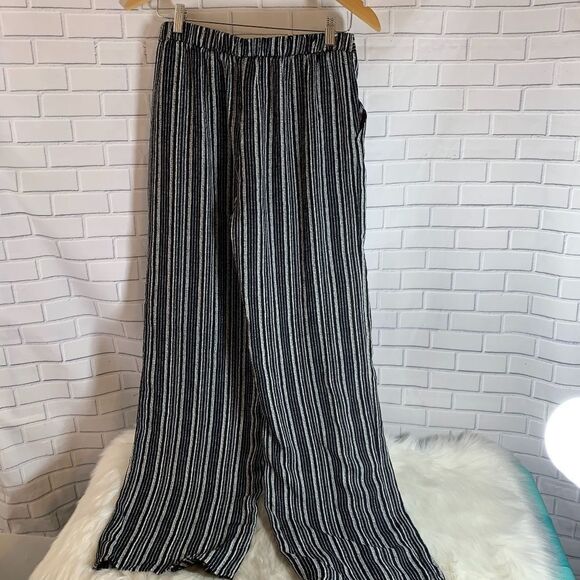 Ivy & Main Black And White Wide Leg Pants Sz - Picture 5 of 8